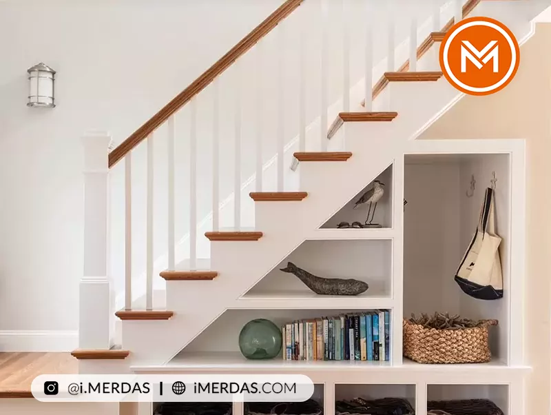 فضای زیر راه پله